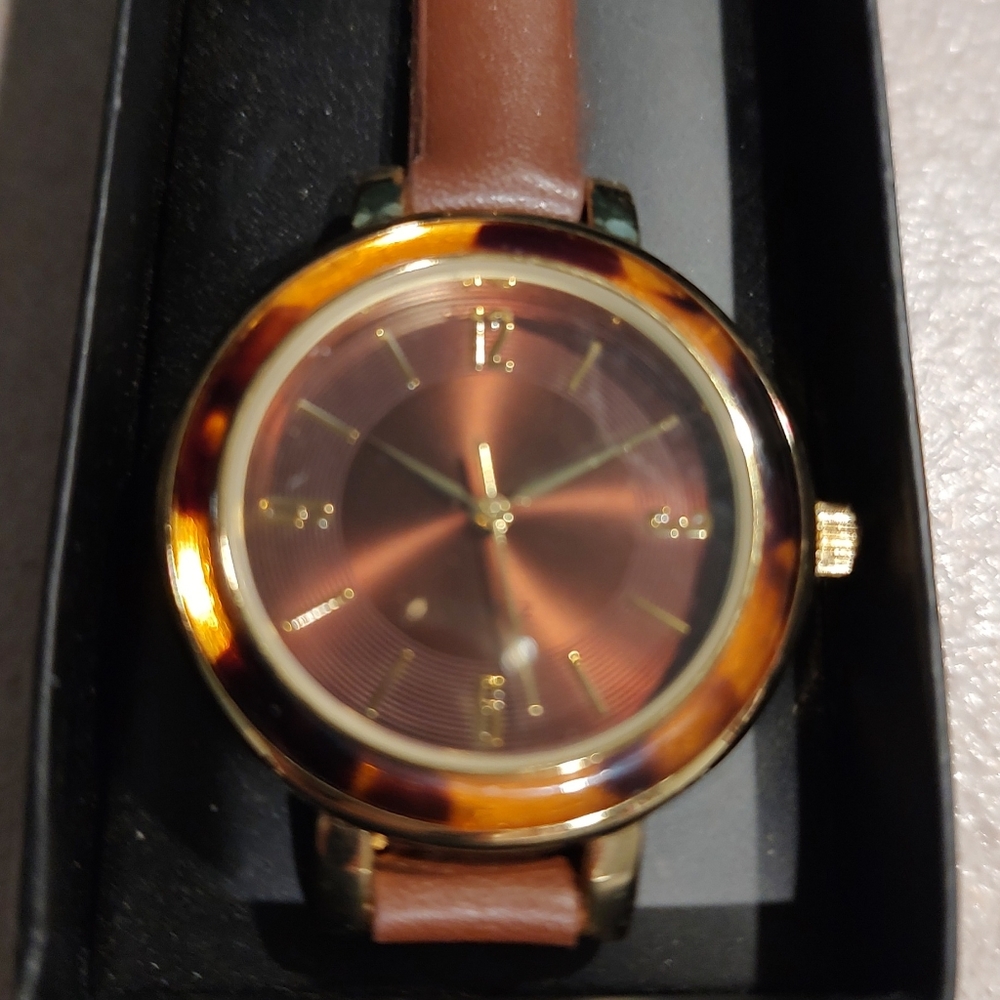 Baja Vista Watch from Avon. Tortoise like look new in box